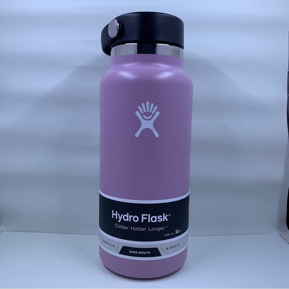 Hydroflask bottle with screw top lid/handle